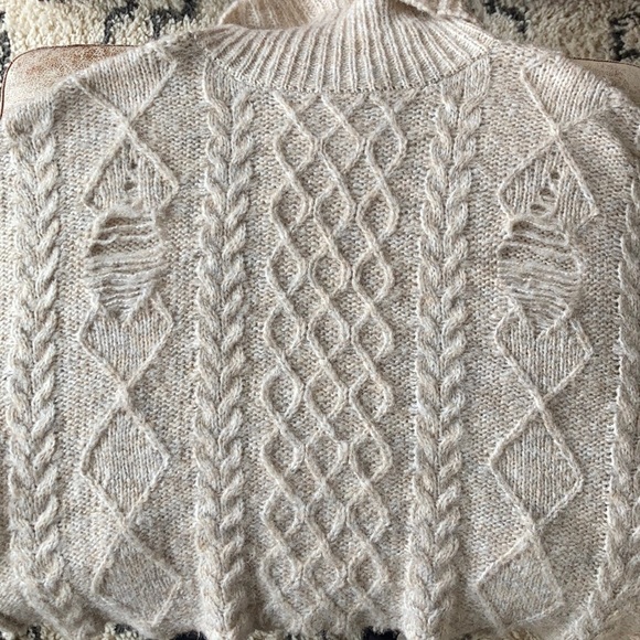 Forever 21 cowl neck raw hem distressed sweater - Picture 13 of 14